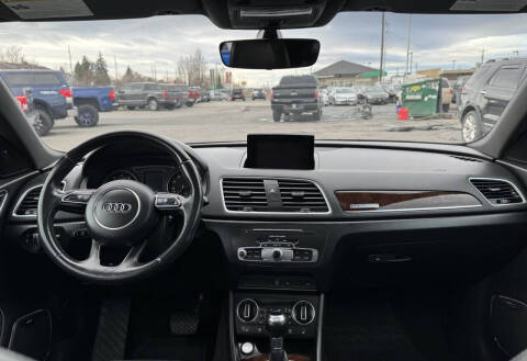 2018 Audi Q3 2.0T quattro Premium Plus