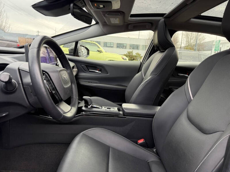 2024 Toyota Prius XLE