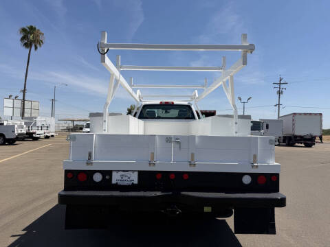 2023 Chevrolet Silverado 6500HD