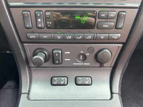 2003 Ford Thunderbird Deluxe