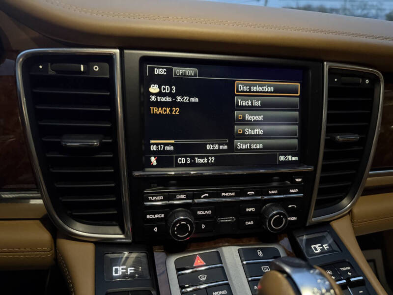 2012 Porsche Panamera 4