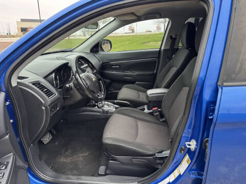 2017 Mitsubishi Outlander Sport LE