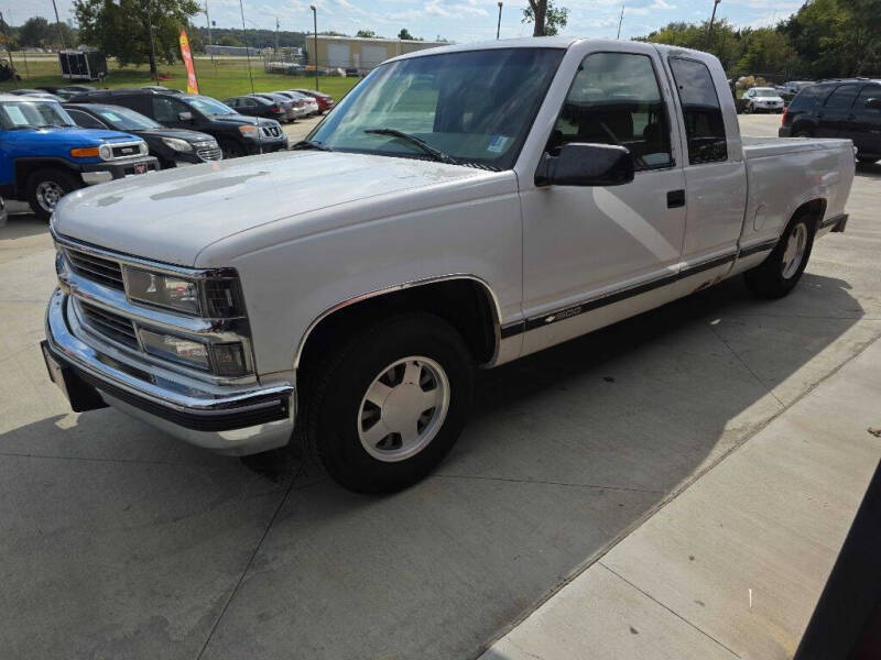 1996 Chevrolet GMT400's photo