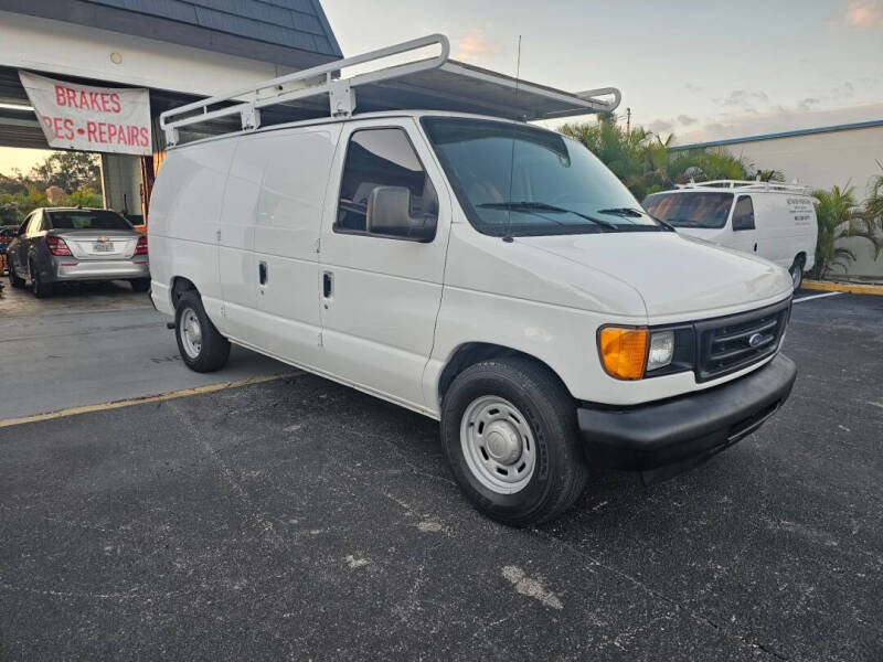 2004 Ford E-Series E-150