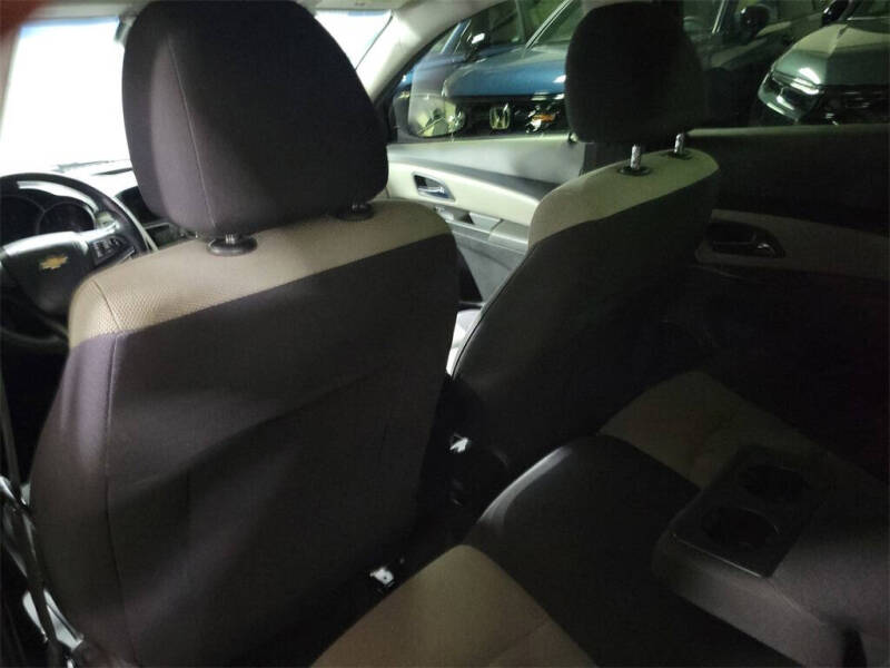 2014 Chevrolet Cruze LS Auto