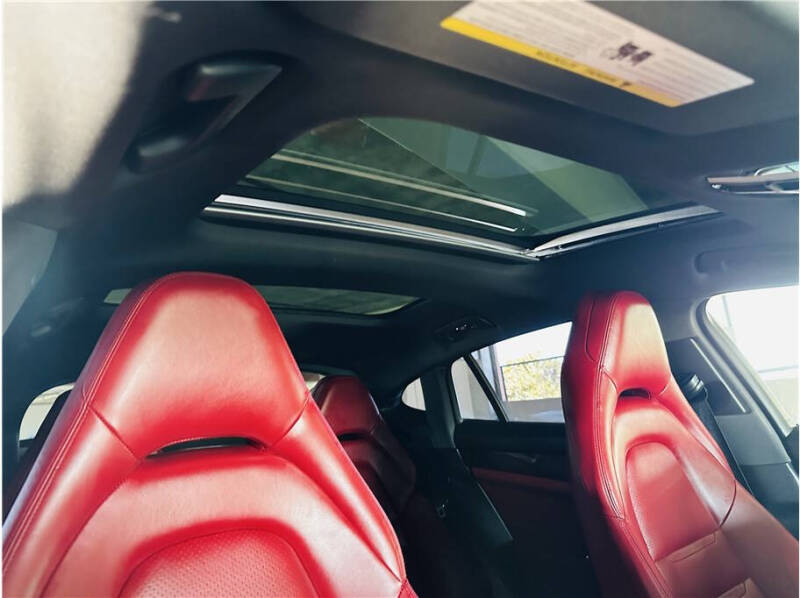 2018 Porsche Panamera