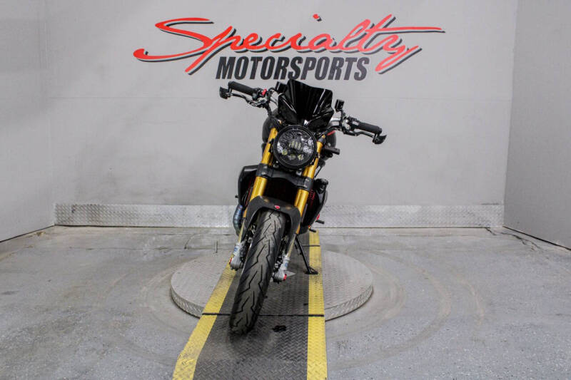 2021 Ducati Monster 1200