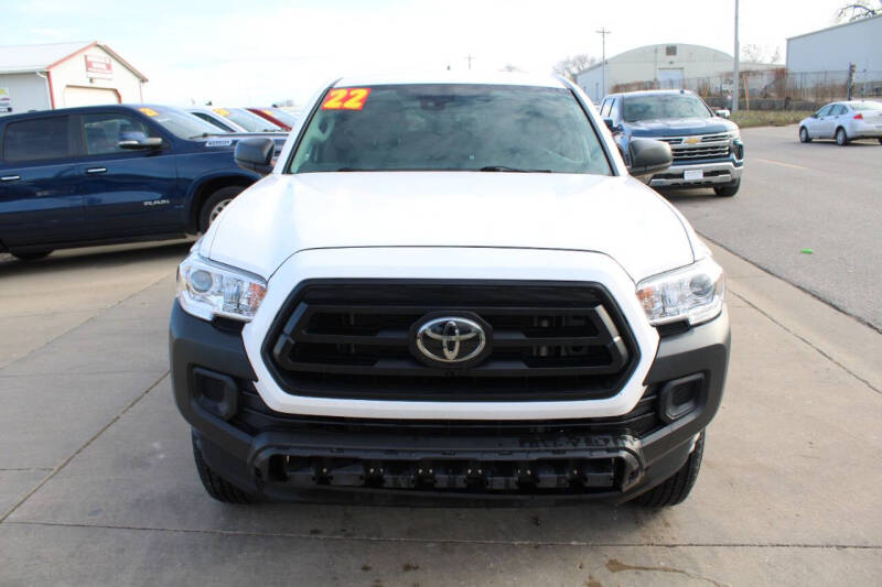 2022 Toyota Tacoma SR