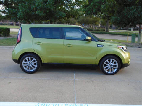 2018 Kia Soul +