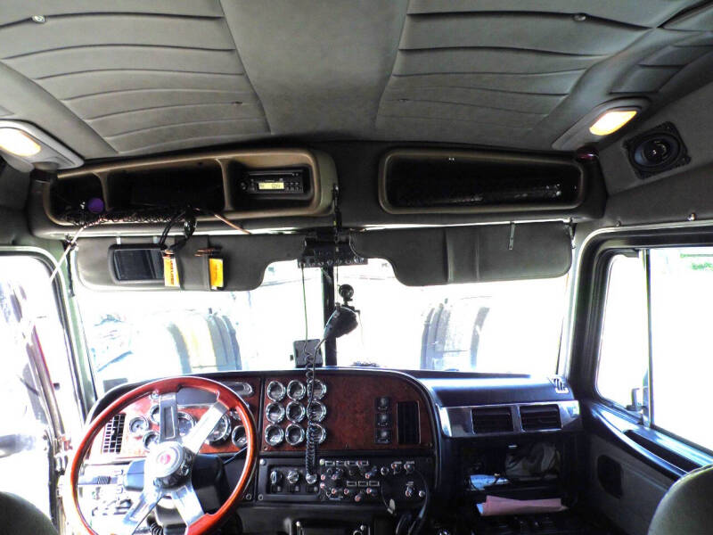 2001 Peterbilt 379 EX Hood