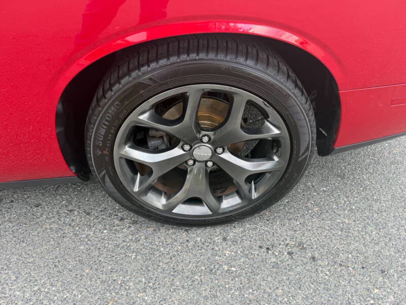 2015 Dodge Challenger SXT