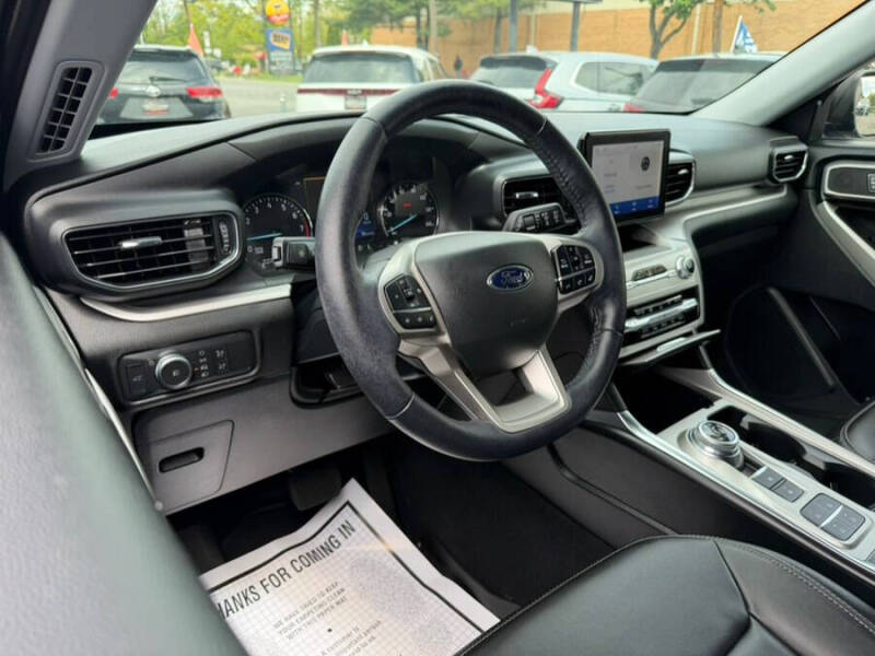 2022 Ford Explorer XLT