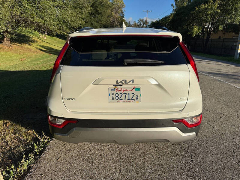 2025 Kia Niro EX