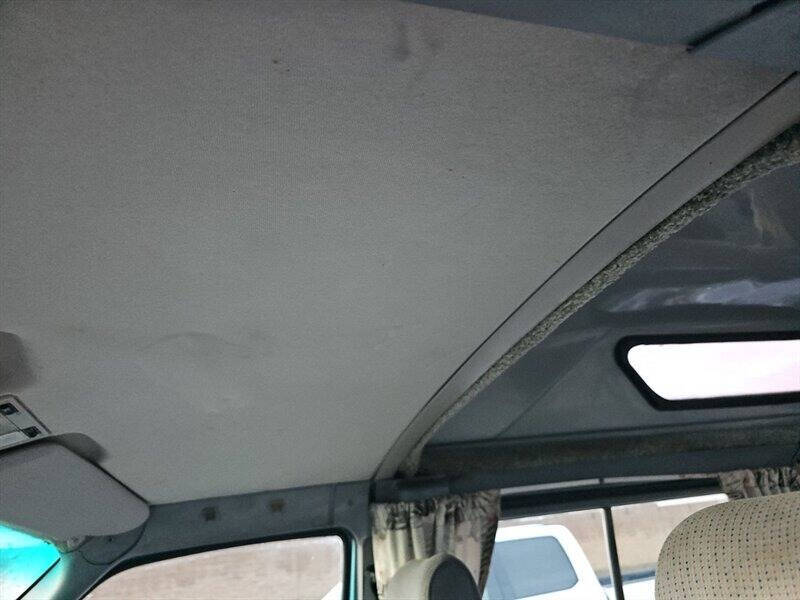 1993 Winnebago Camper