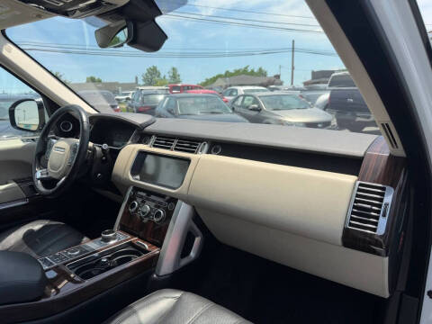 2017 Land Rover Range Rover HSE