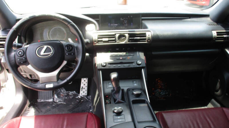 2015 Lexus IS 250 Crafted Line