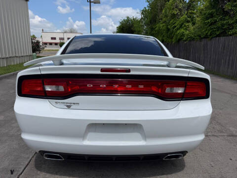 2012 Dodge Charger SXT