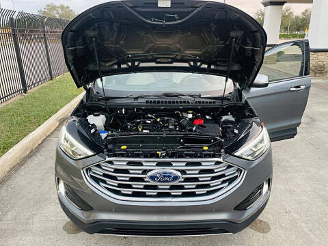 2022 Ford Edge Titanium