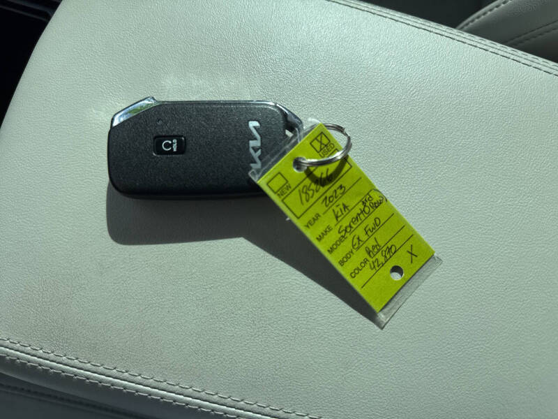 2023 Kia Sorento EX