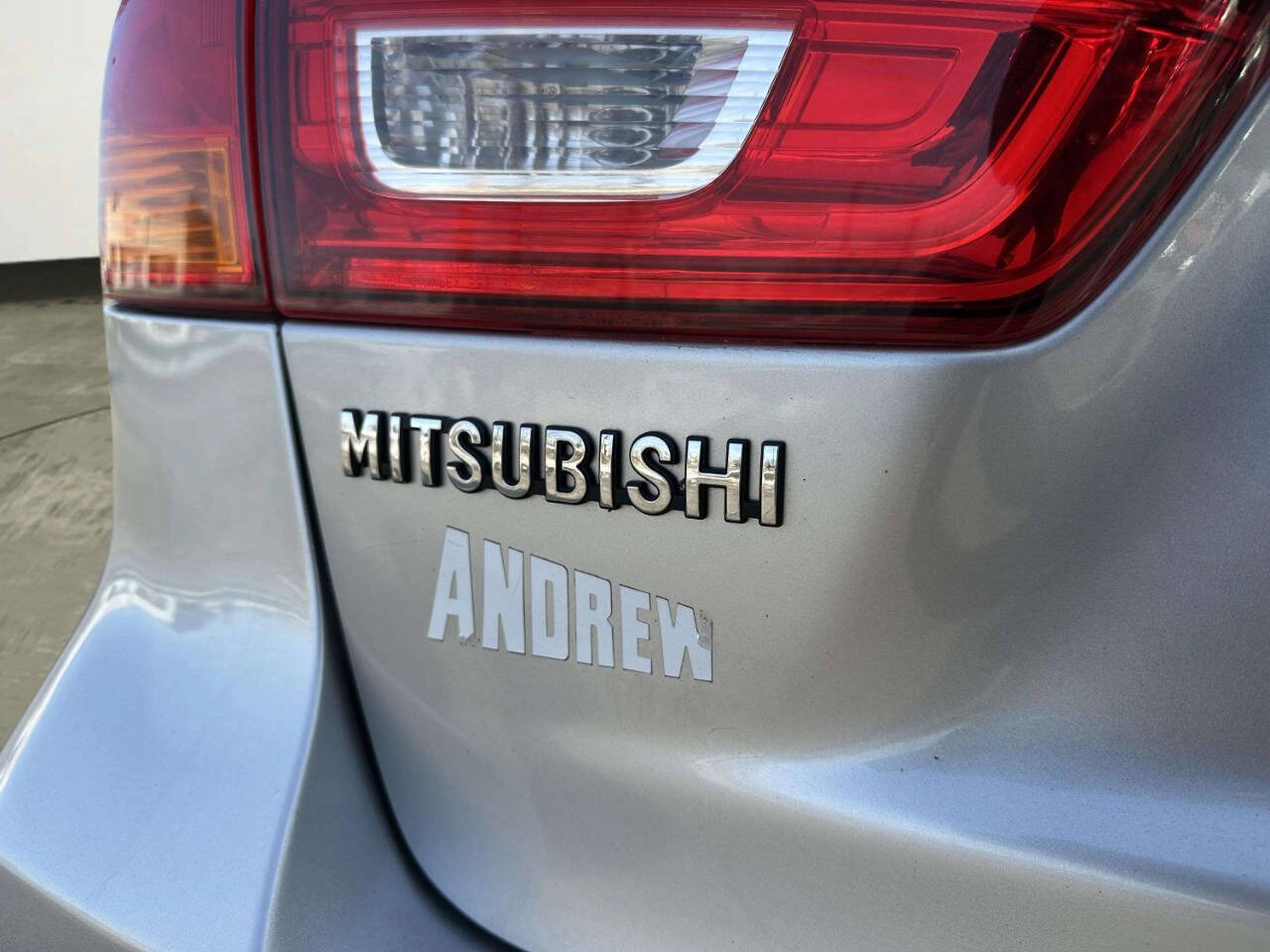 MitsubishiOutlander Sport23