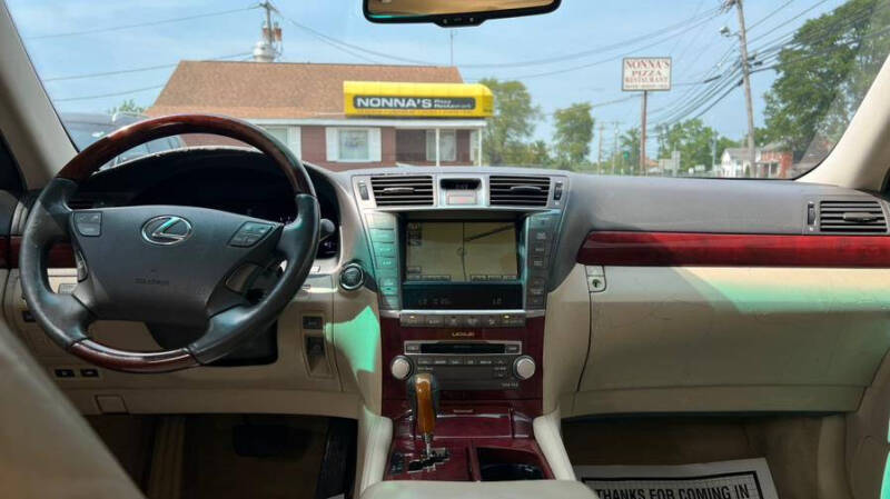 2010 Lexus LS 460