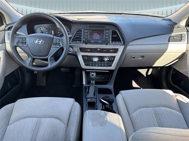 2016 Hyundai Sonata Hybrid SE