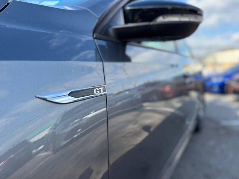 2018 Volkswagen Passat V6 GT