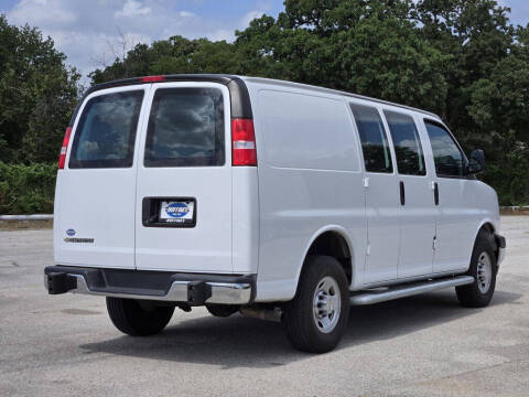 2024 Chevrolet Express 2500