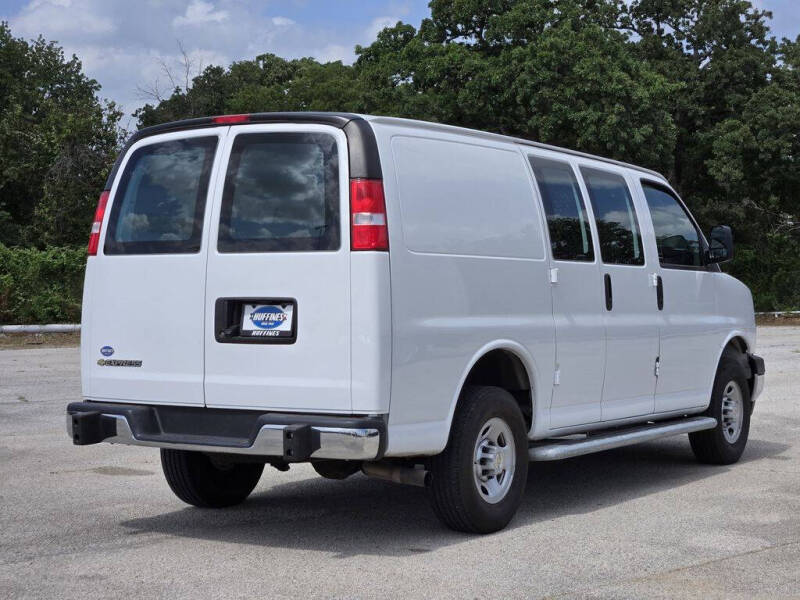 2024 Chevrolet Express 2500