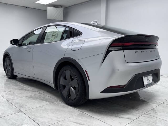 2024 Toyota Prius LE