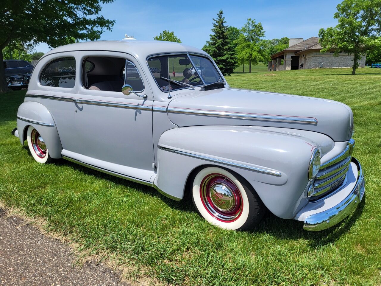 1948 Ford Super Deluxe 2