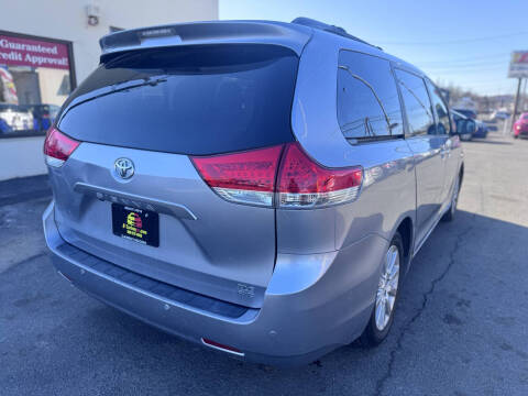 2012 Toyota Sienna Limited 7-Passenger