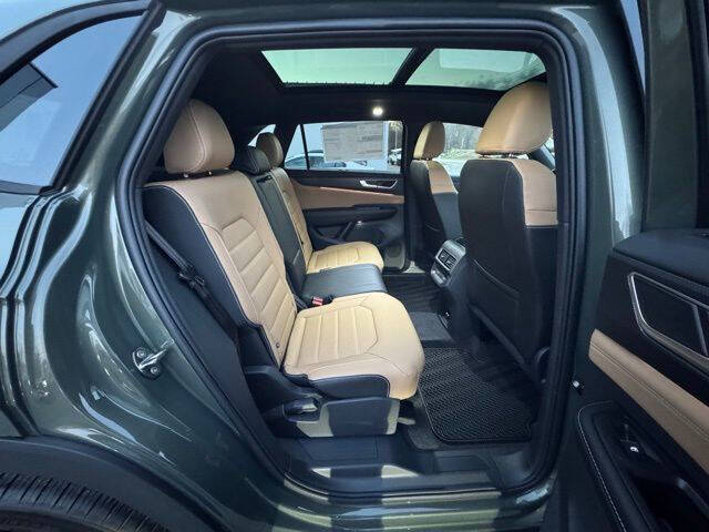 2026 Volkswagen Atlas Cross Sport SEL R-Line Black 4Motion