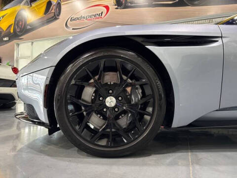 2019 Aston Martin DB11 V8