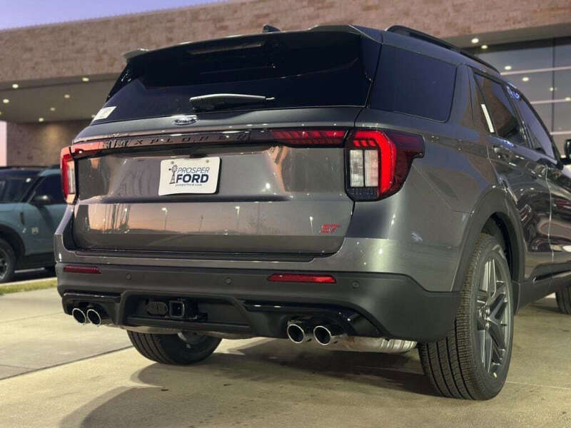 2026 Ford Explorer ST