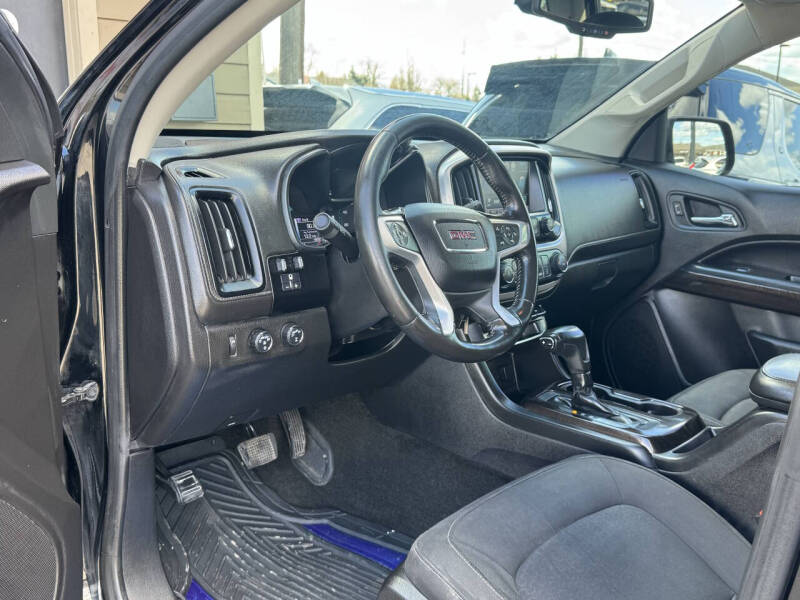 2017 GMC Canyon SLE