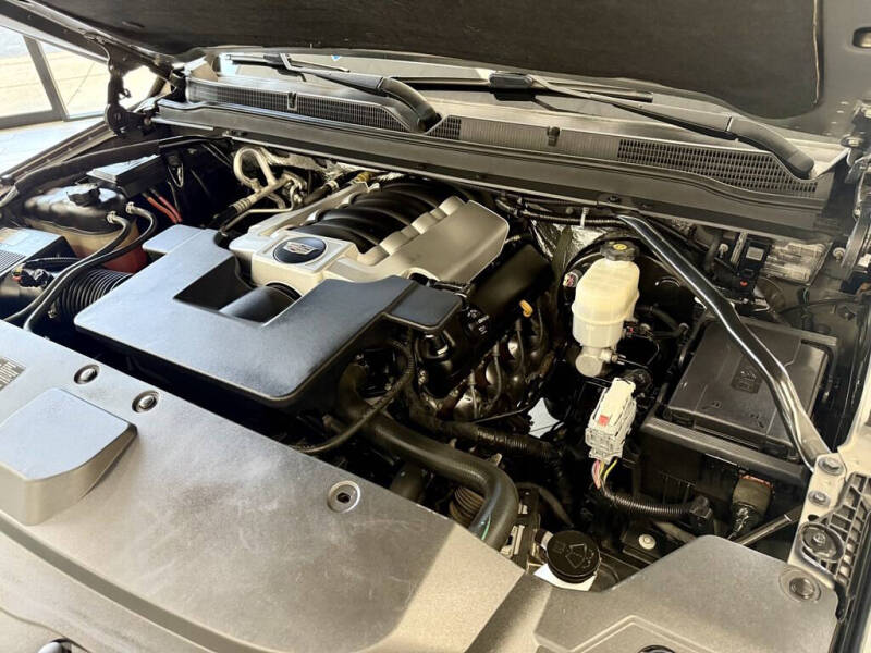 2017 Cadillac Escalade Luxury