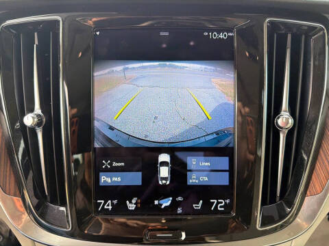 2022 Volvo S60 B5 Momentum