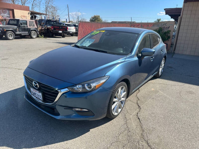 2017 Mazda MAZDA3 Touring