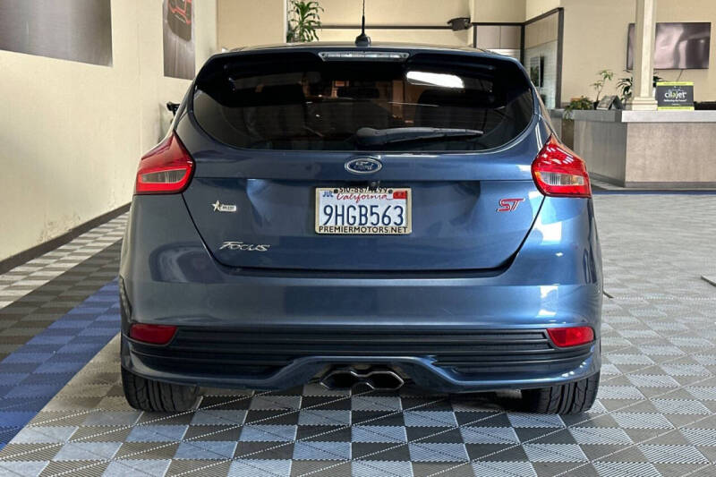 2018 Ford Focus ST