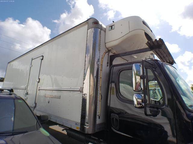 2015 Freightliner M2 106