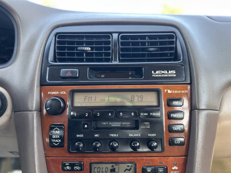 2000 Lexus ES 300
