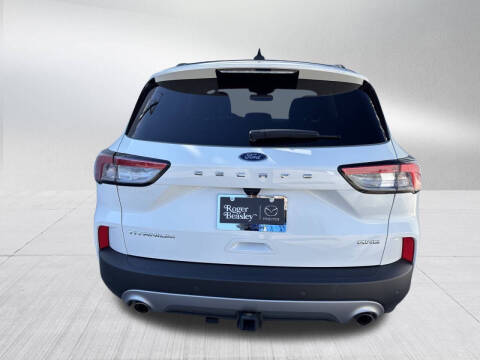 2022 Ford Escape Titanium