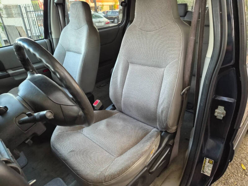 2004 Chevrolet Venture Plus