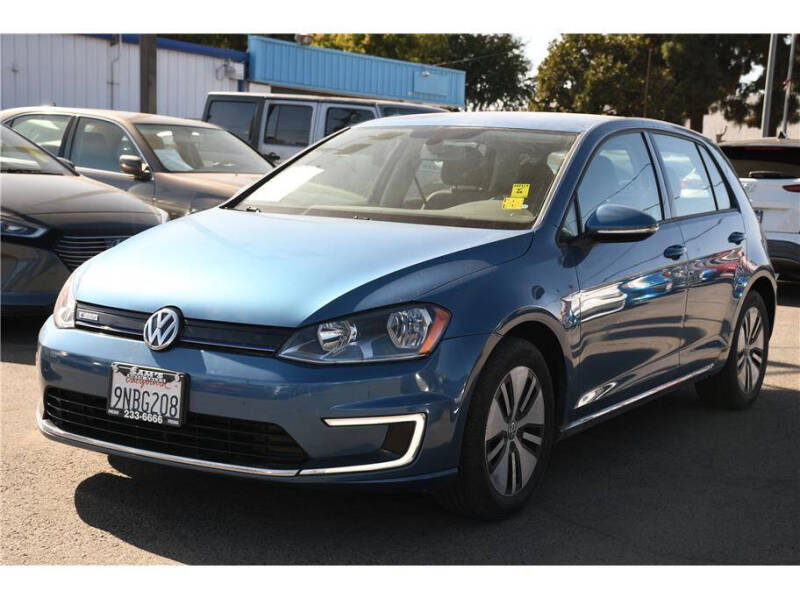 2016 Volkswagen e-Golf SE