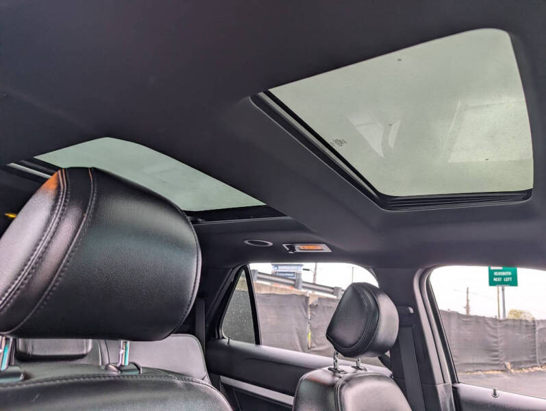 2017 Ford Explorer XLT - Photo 32