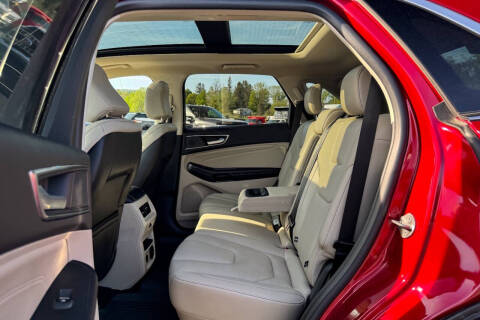 2021 Ford Edge Titanium