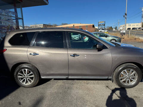 2013 Nissan Pathfinder S