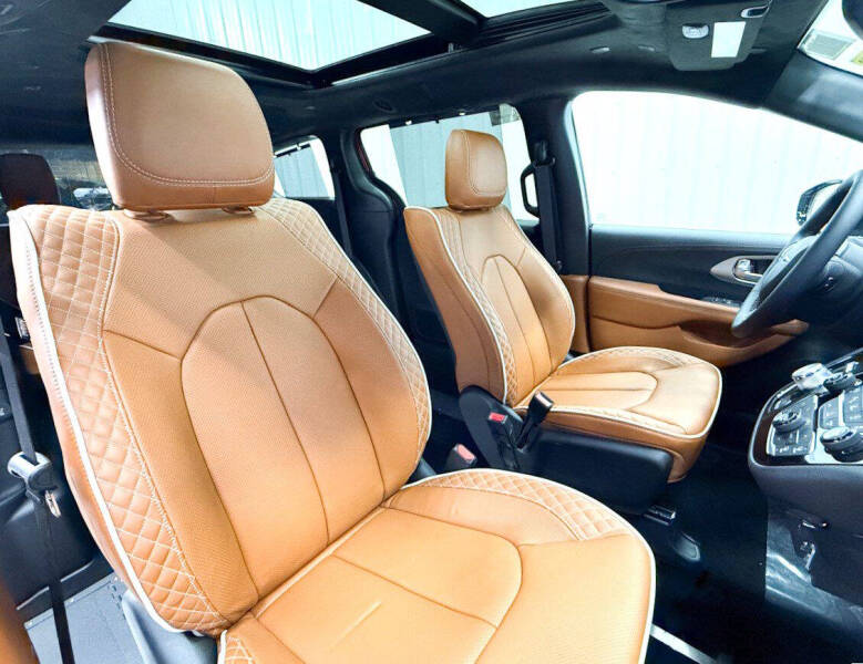 2026 Chrysler Pacifica Pinnacle
