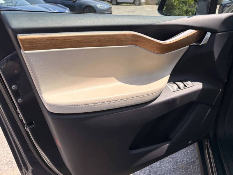 2019 Tesla Model X Long Range